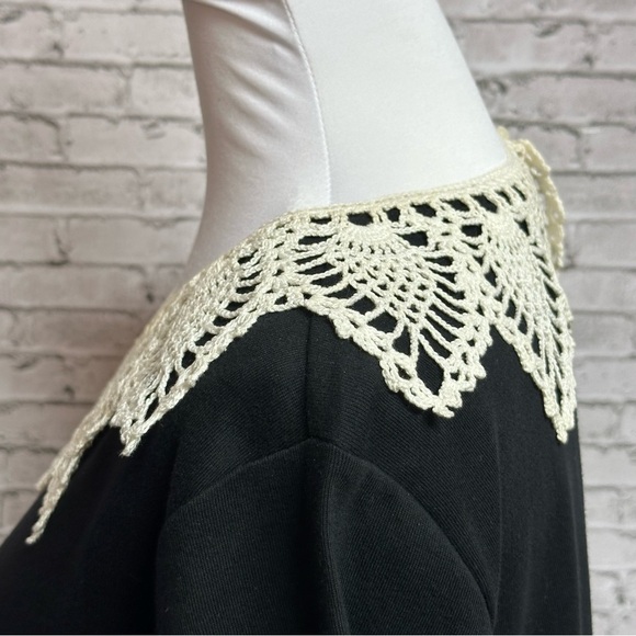 Vintage Crochet Lace Beige Ecru Ivory Collar with Button 16 in X 4 in - Picture 6 of 13